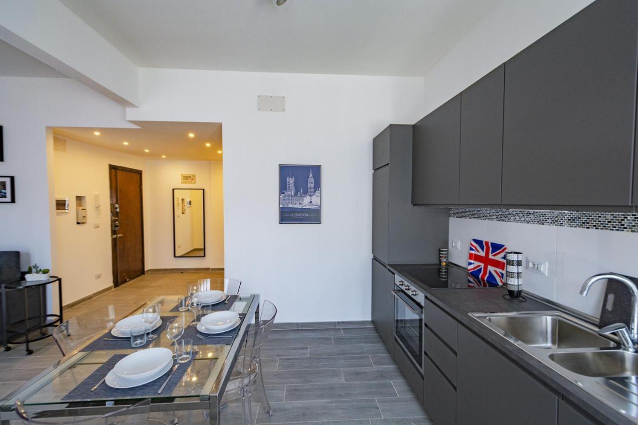Apartment La Casa British *